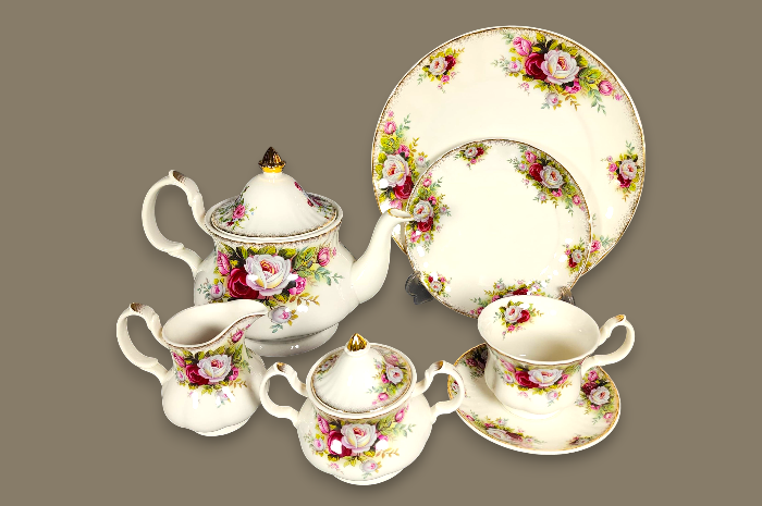 Royal Albart 24-Piece Bone China Tea Set
