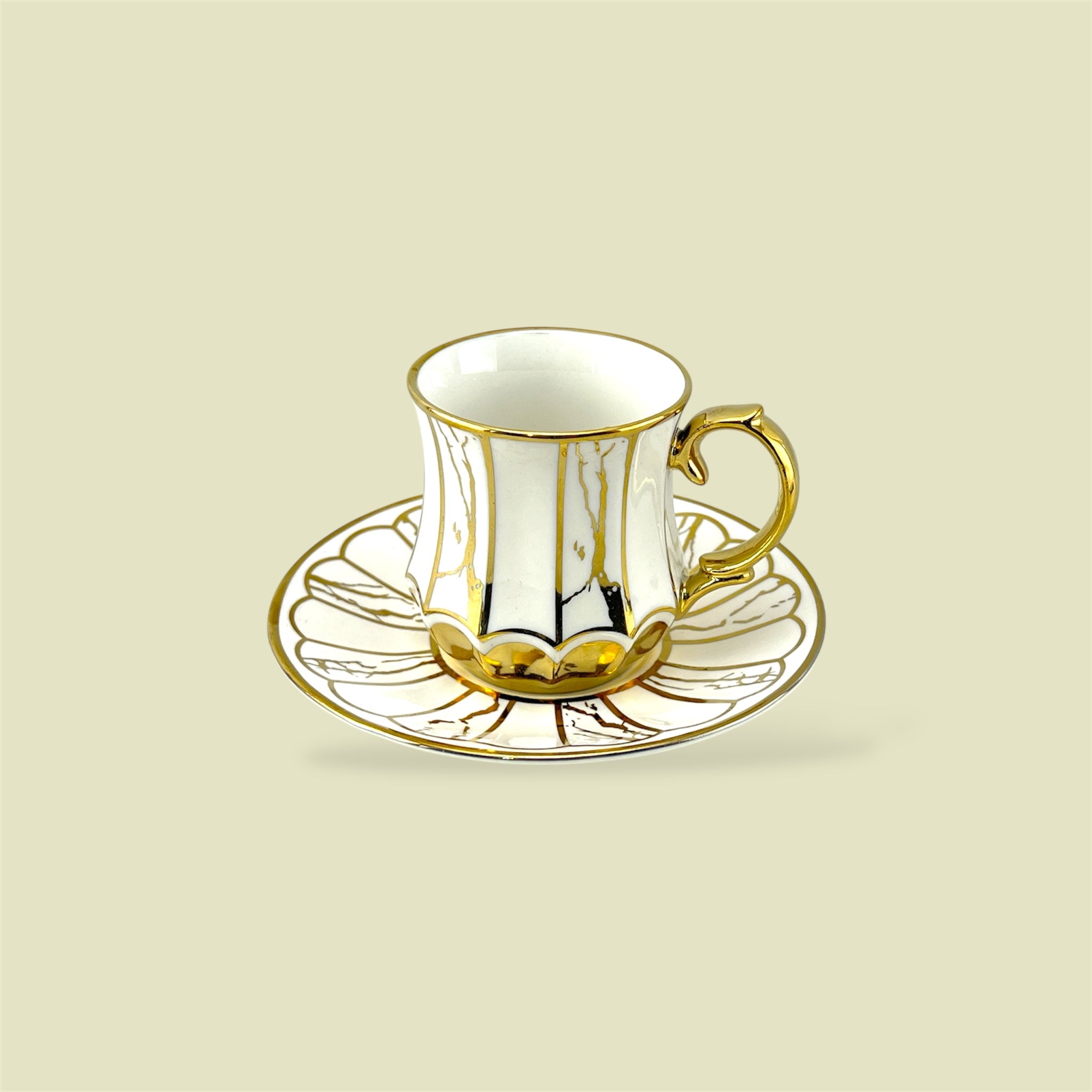 Royal 6-Piece Cup & Saucer Set With Gift Box