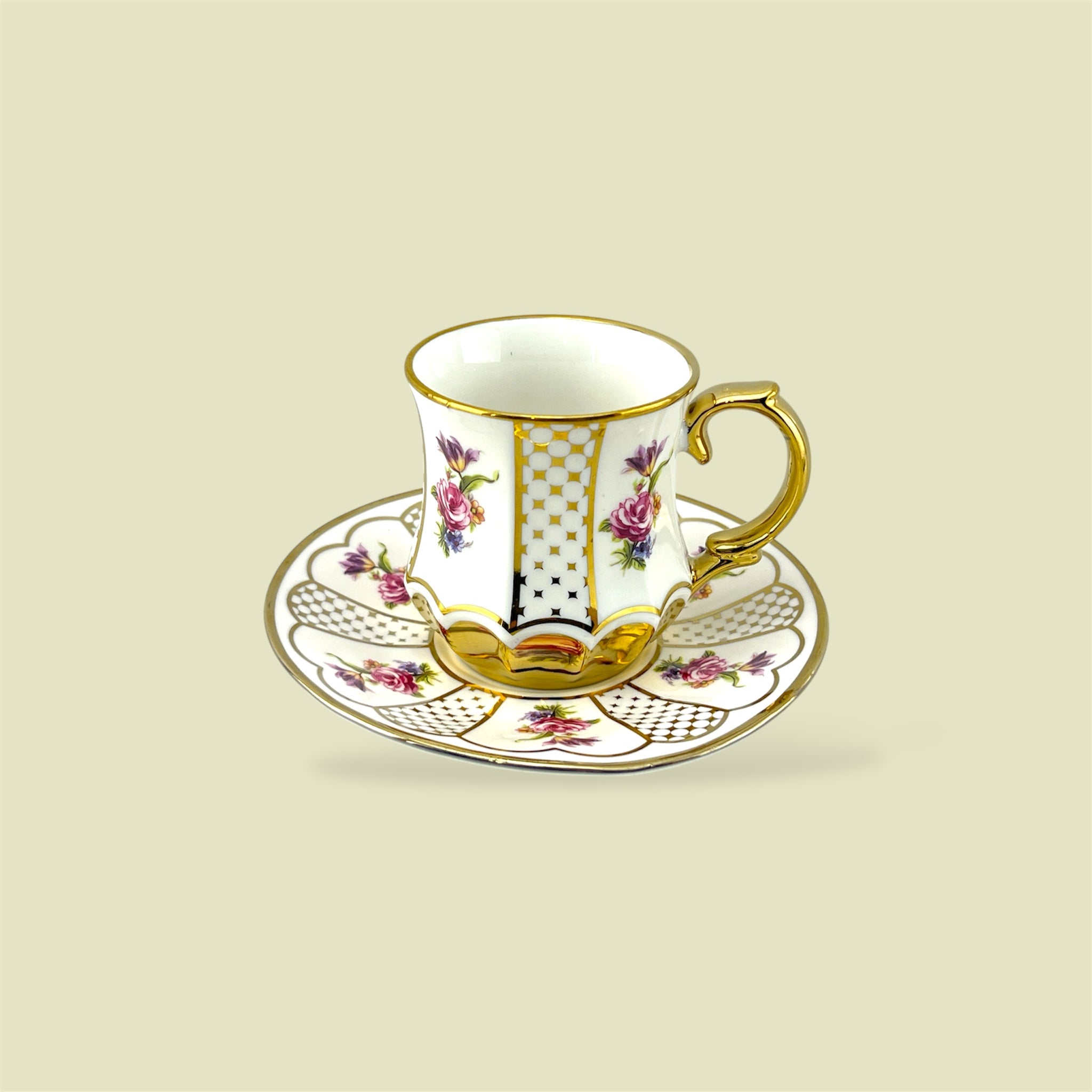 Royal 6-Piece Cup & Saucer Set With Gift Box
