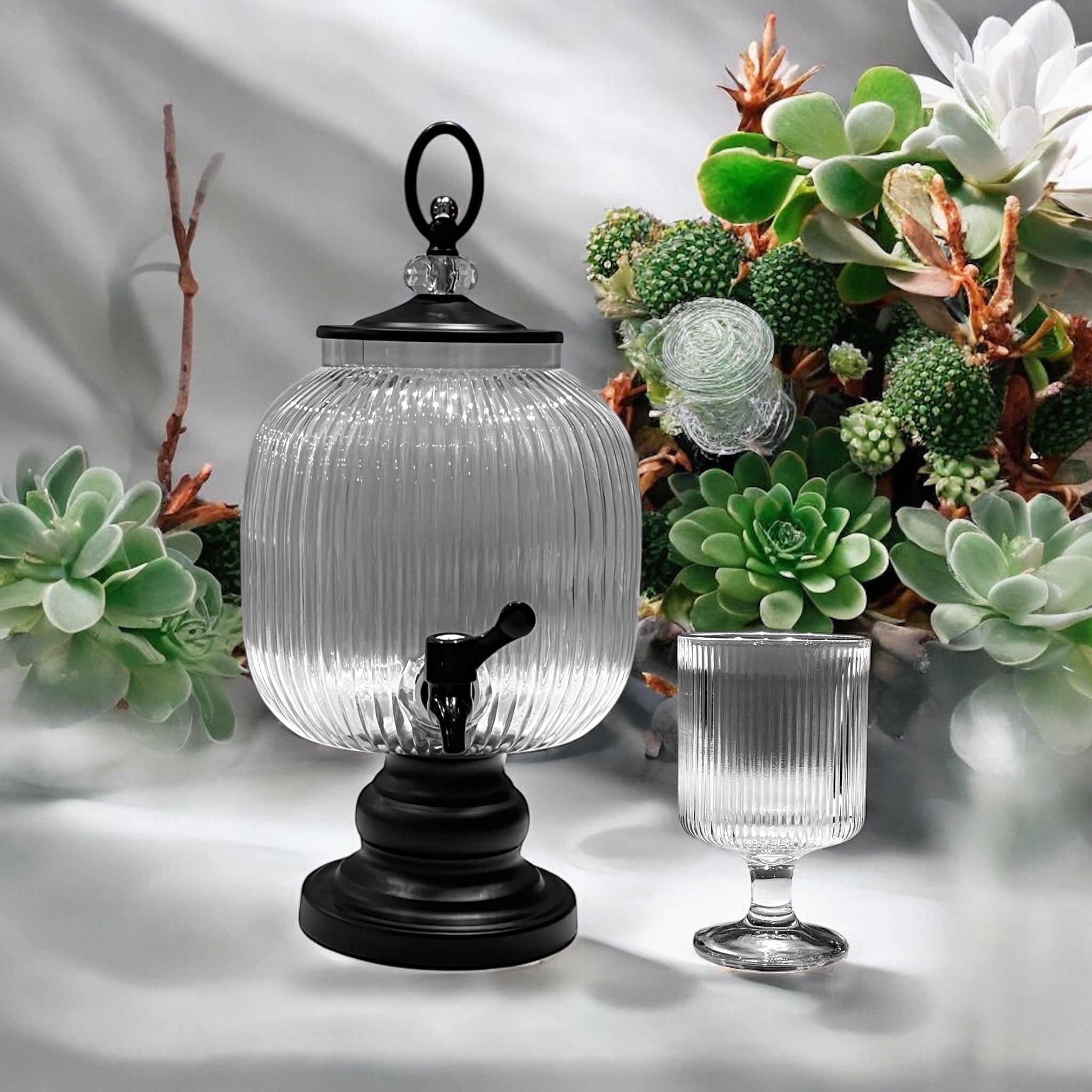 Fancy 5-Liter Glass Beverage Dispenser With Six Glasses