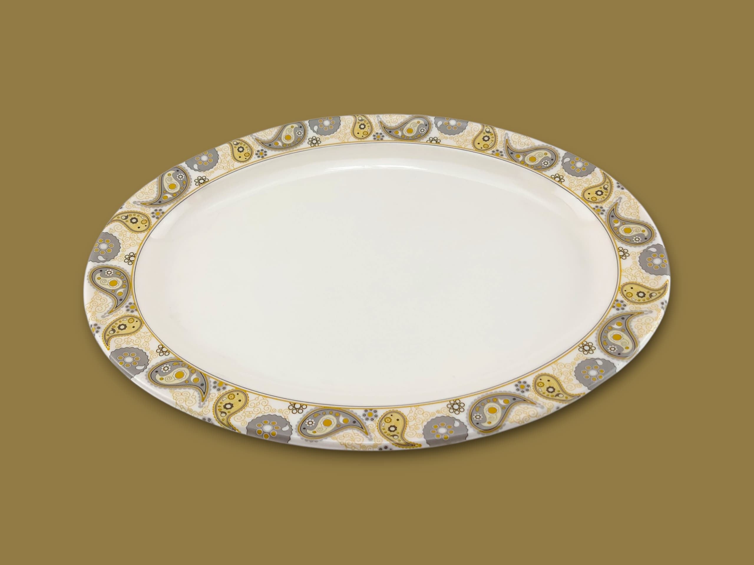 Blaze Manor Melamine Oval Dish 14"