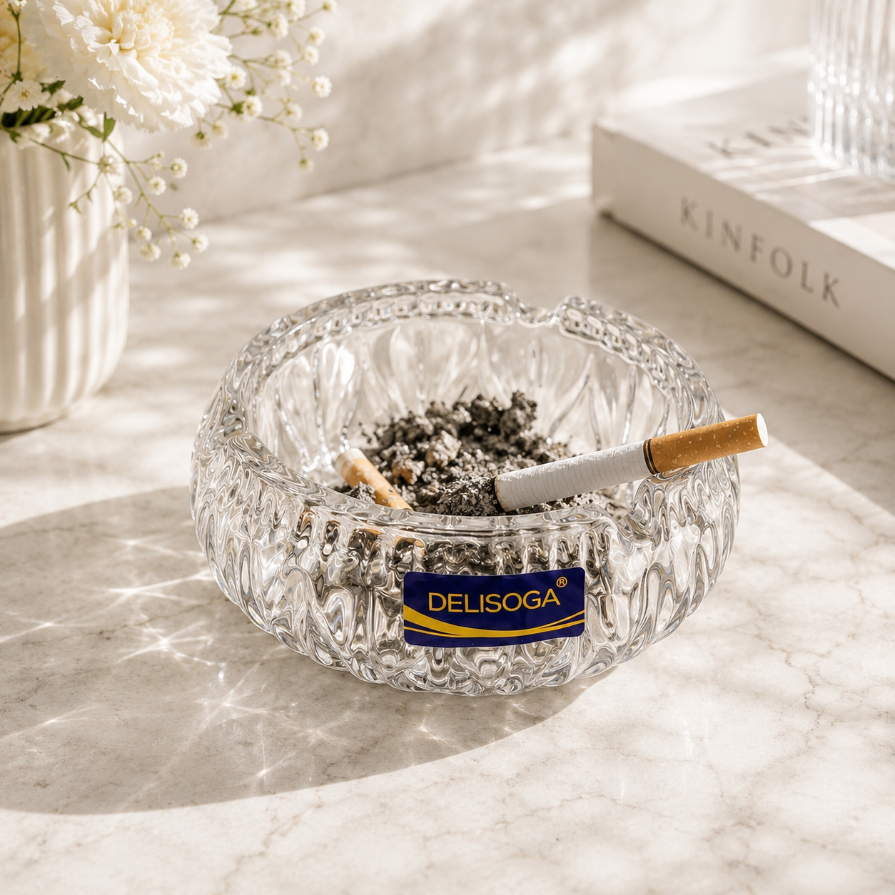 Delisoga Leaf Pattern Round Glass Ashtray