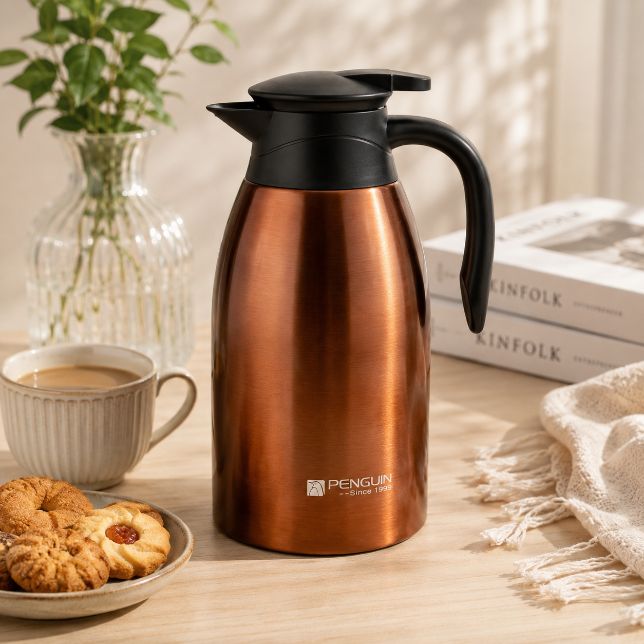 Penguin 2-Liter Vacuum Flask