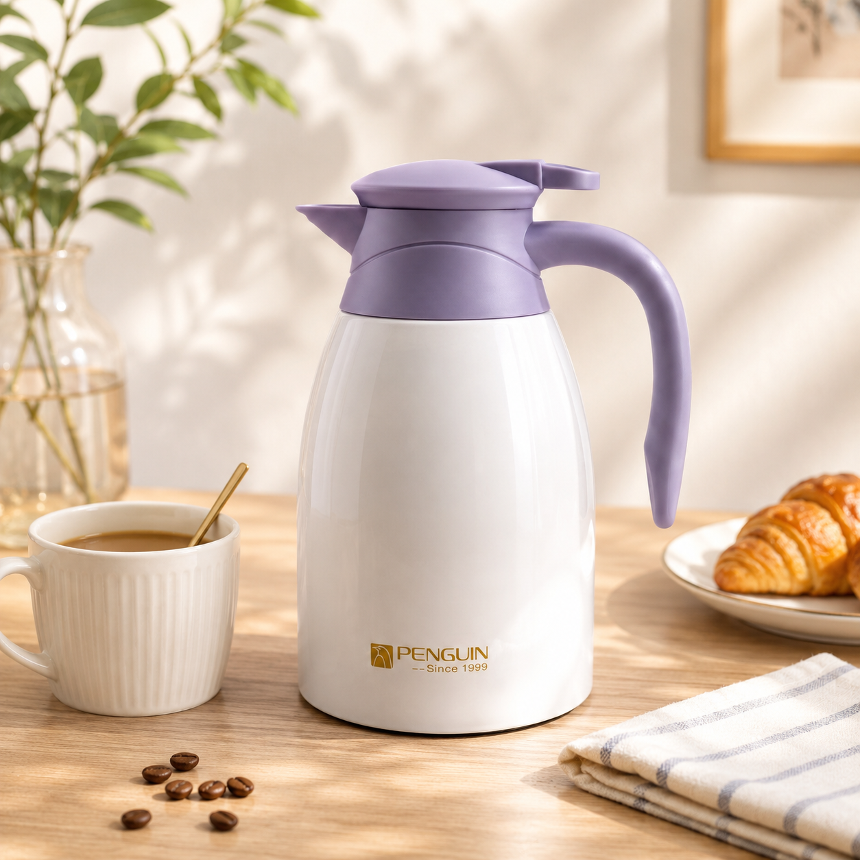 Penguin 1.5-Liter Vacuum Flask