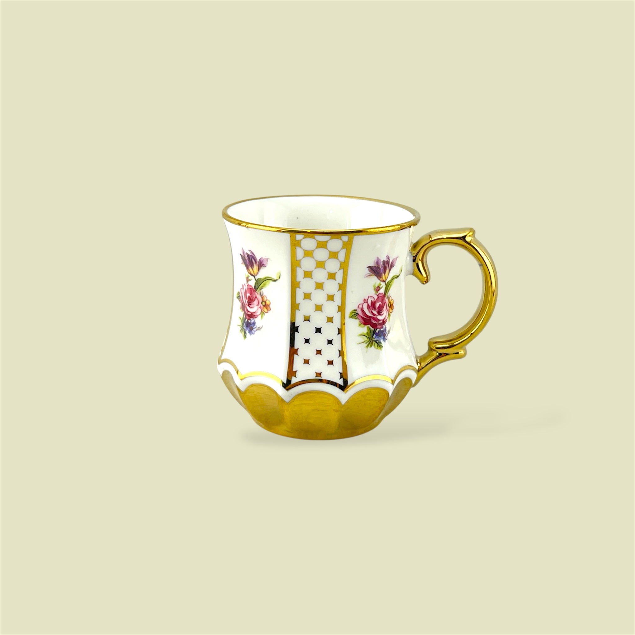 Royal 6-Piece Cup & Saucer Set With Gift Box