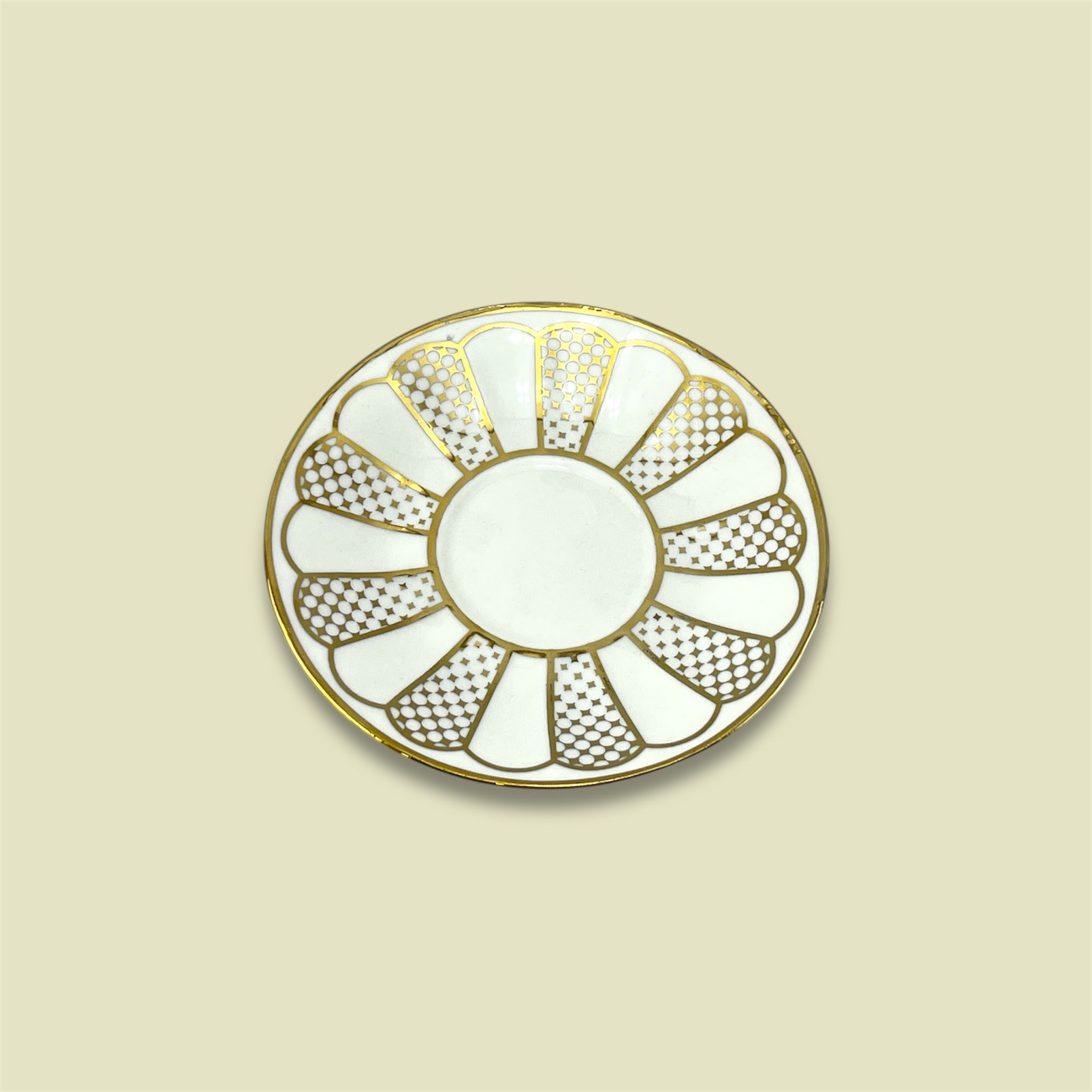 Royal 6-Piece Cup & Saucer Set With Gift Box