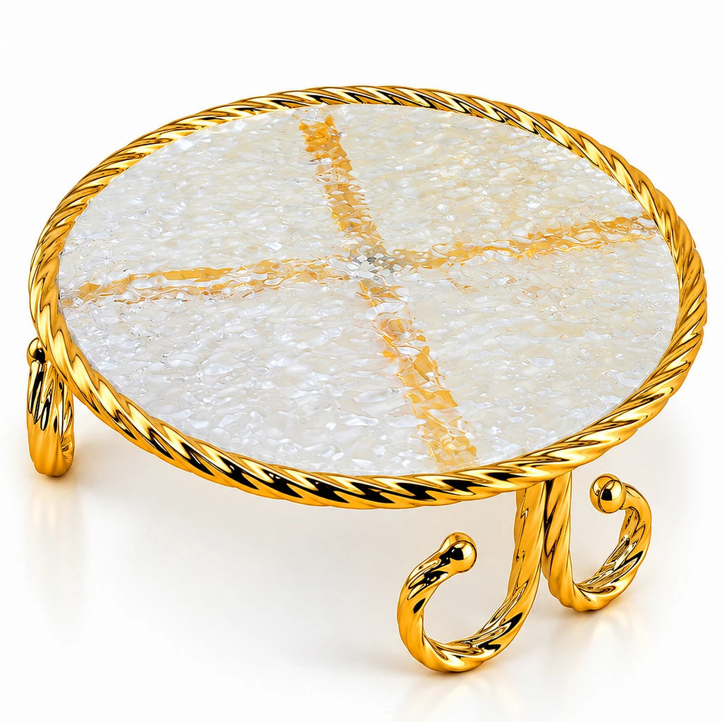 Round Glass Serving Dish with Gold-Coloured Platter