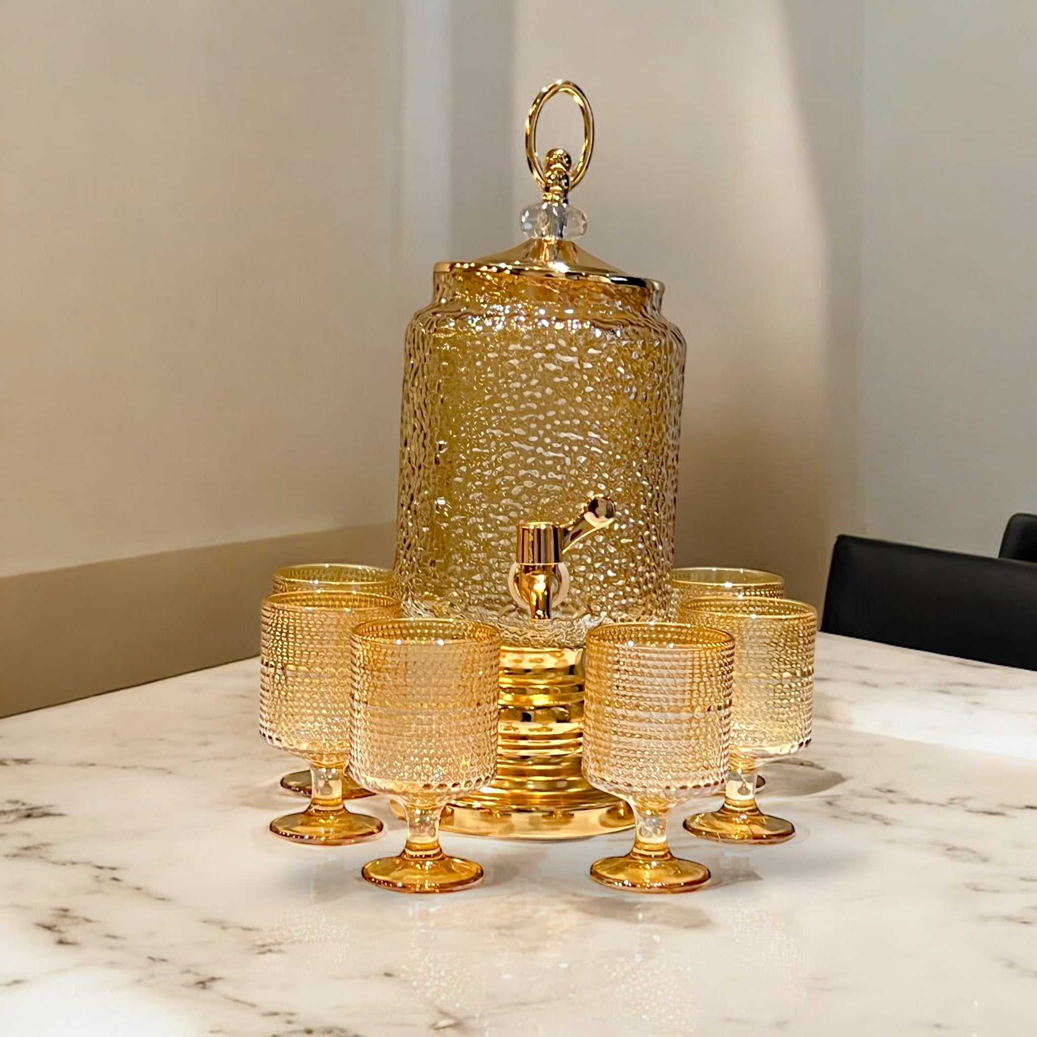 Fancy Golden 4-Liter Glass Beverage Dispenser With Six Glasses