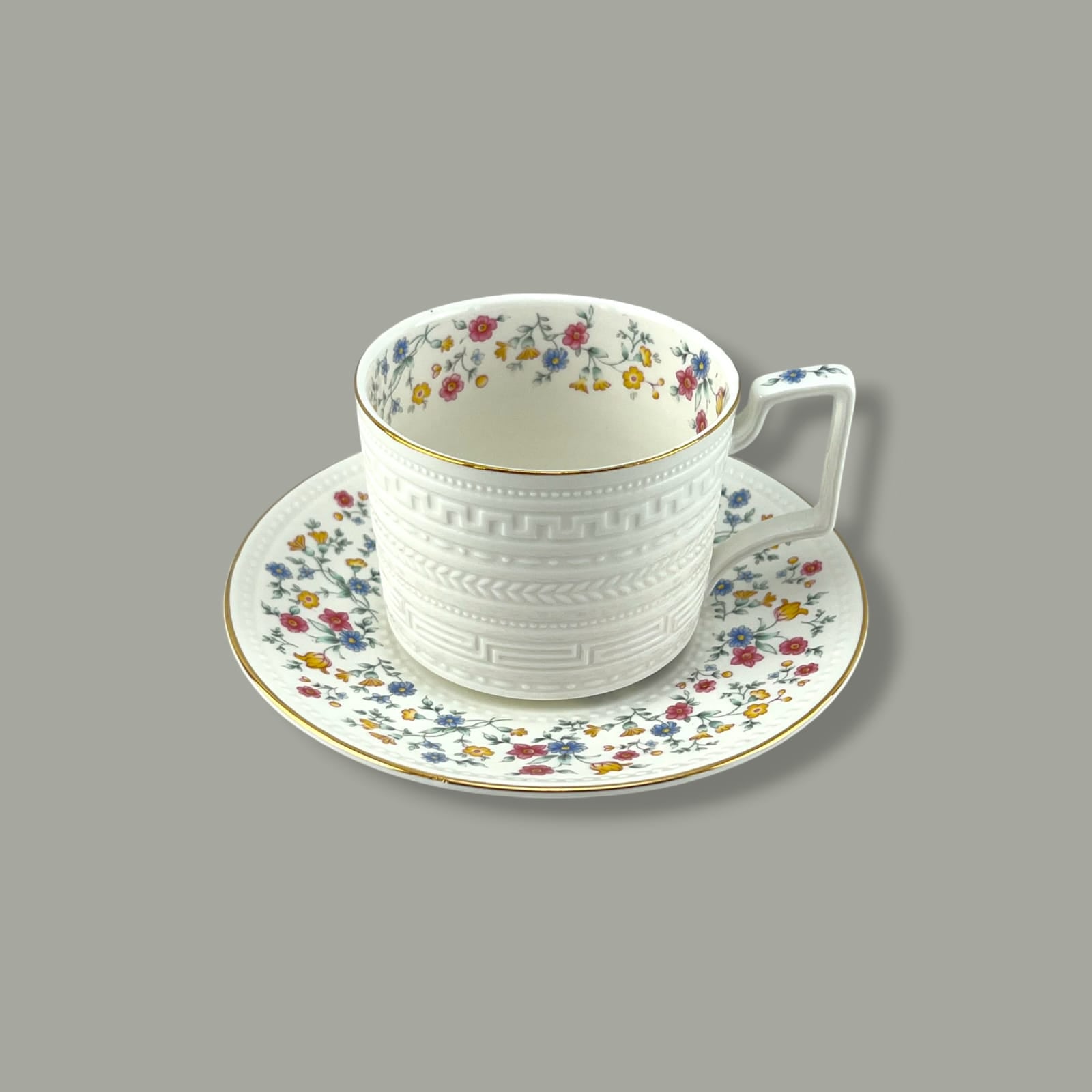 Royal Venice 24-Piece Bone China Tea Set