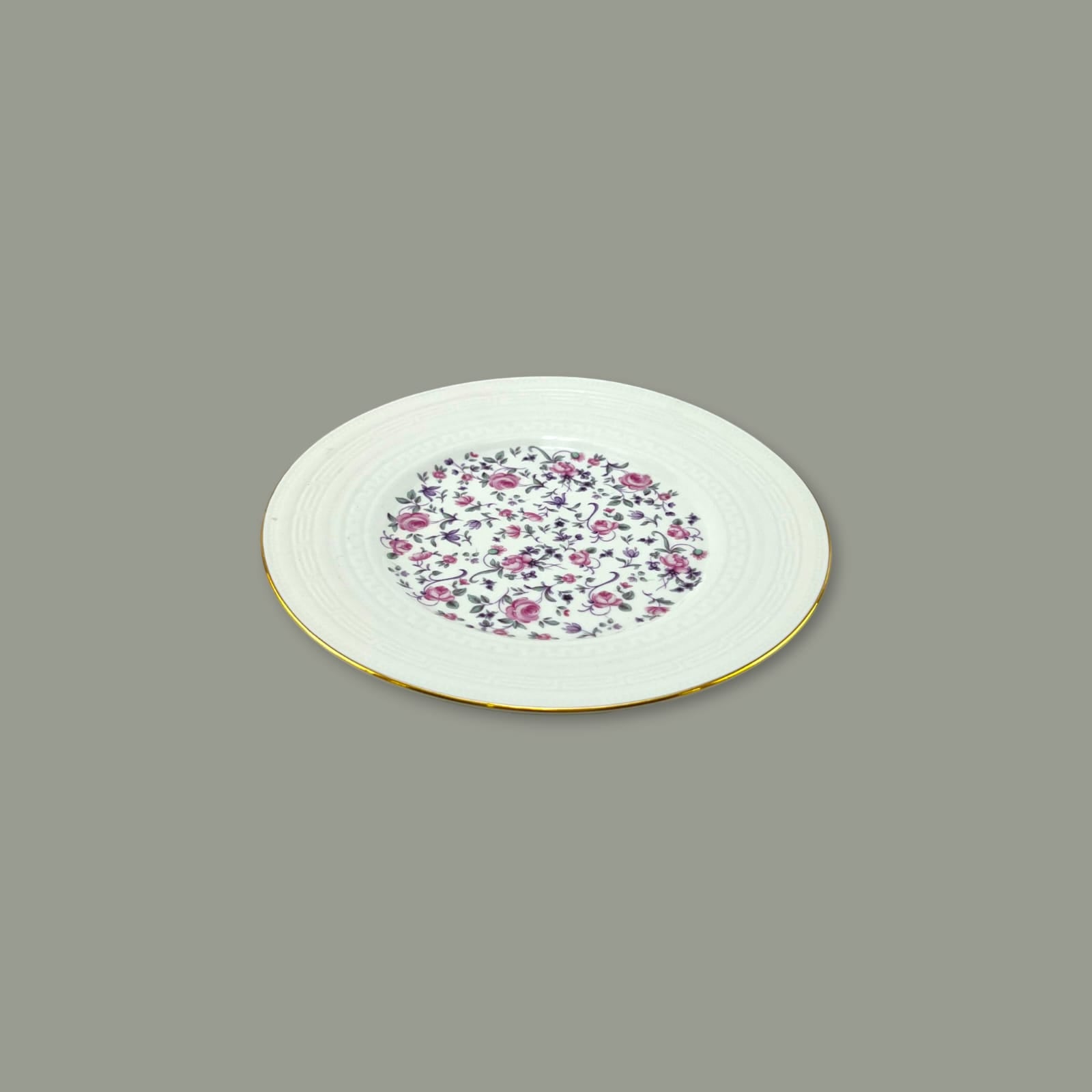 Royal Venice 24-Piece Bone China Tea Set