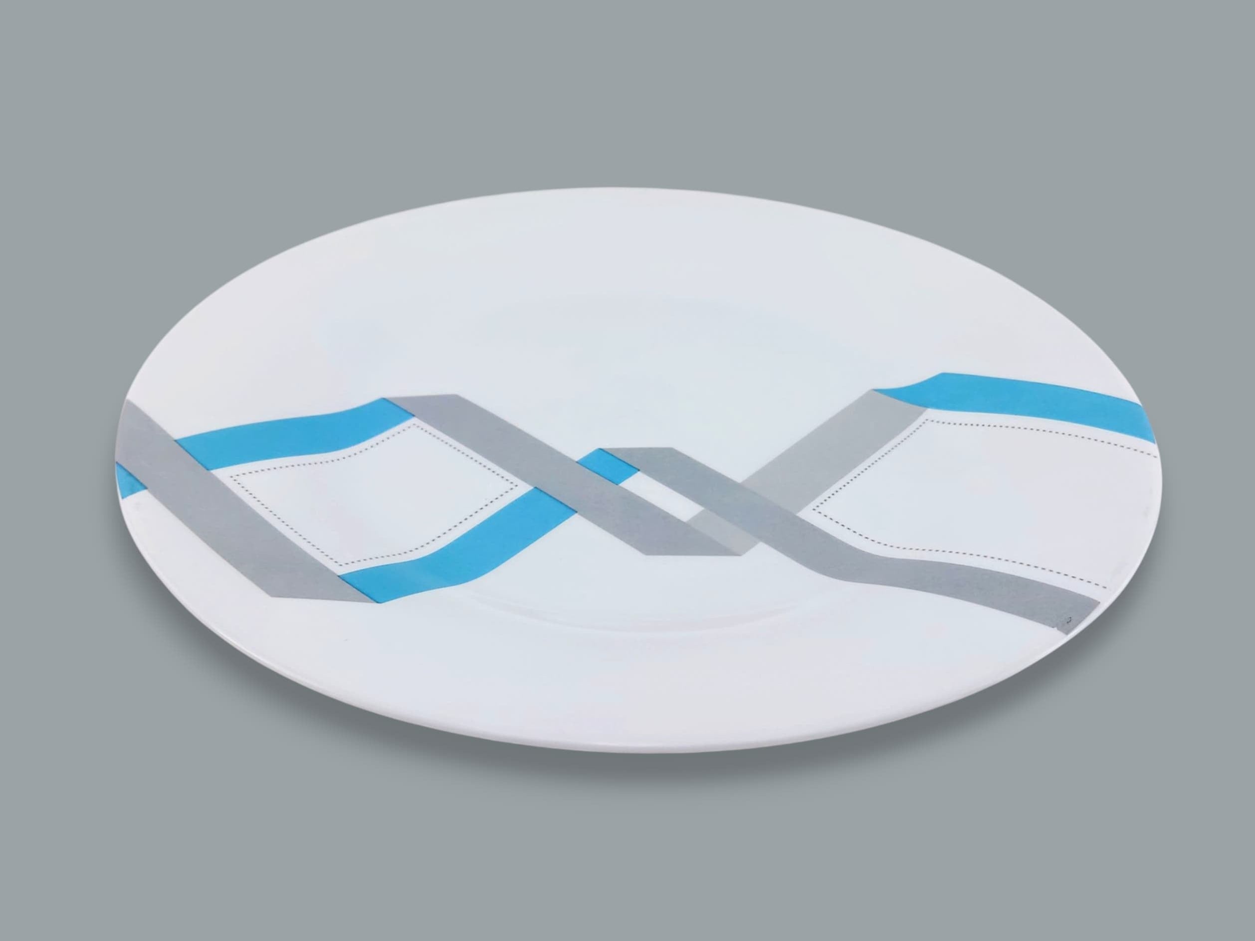 Manal Elegant Flat Plate