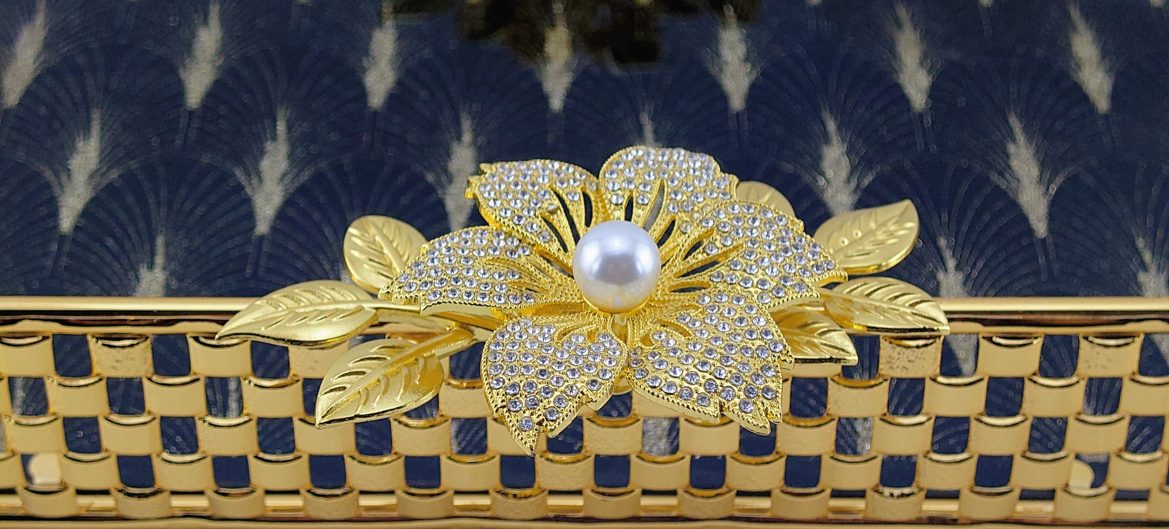 Fancy Glass Rectangular Tray Golden