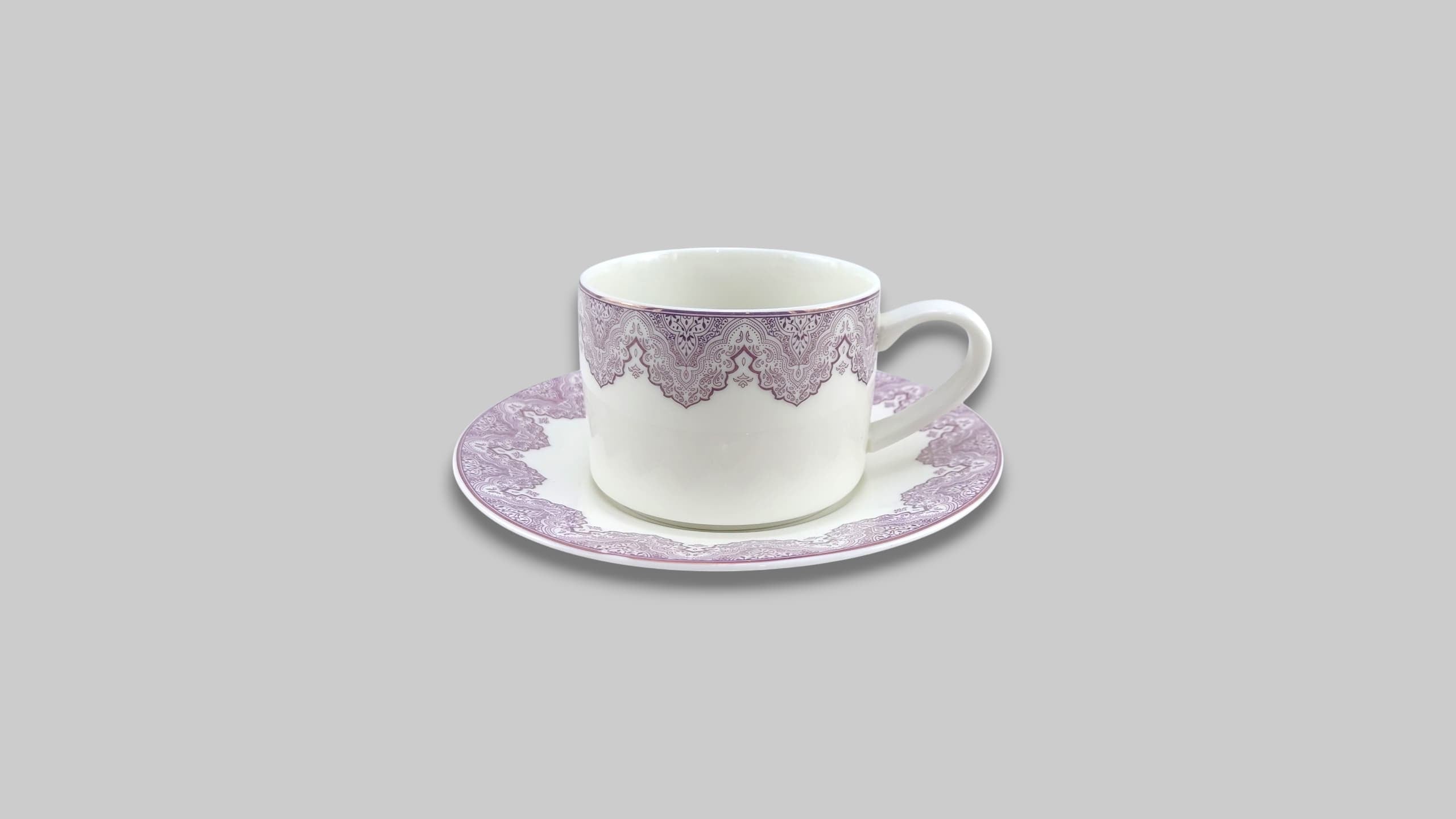 Royale Cups & Saucer 6-Pieces Set
