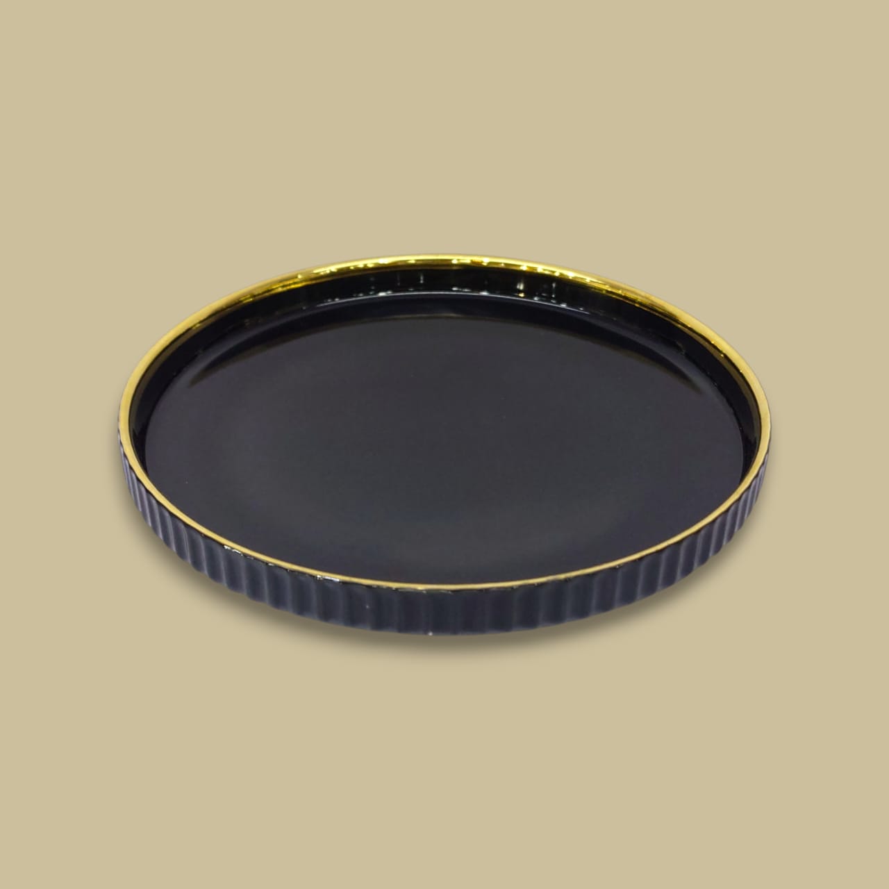 Fancy Porcelain 32-Piece Breakfast Set Black With Golden Line Borders