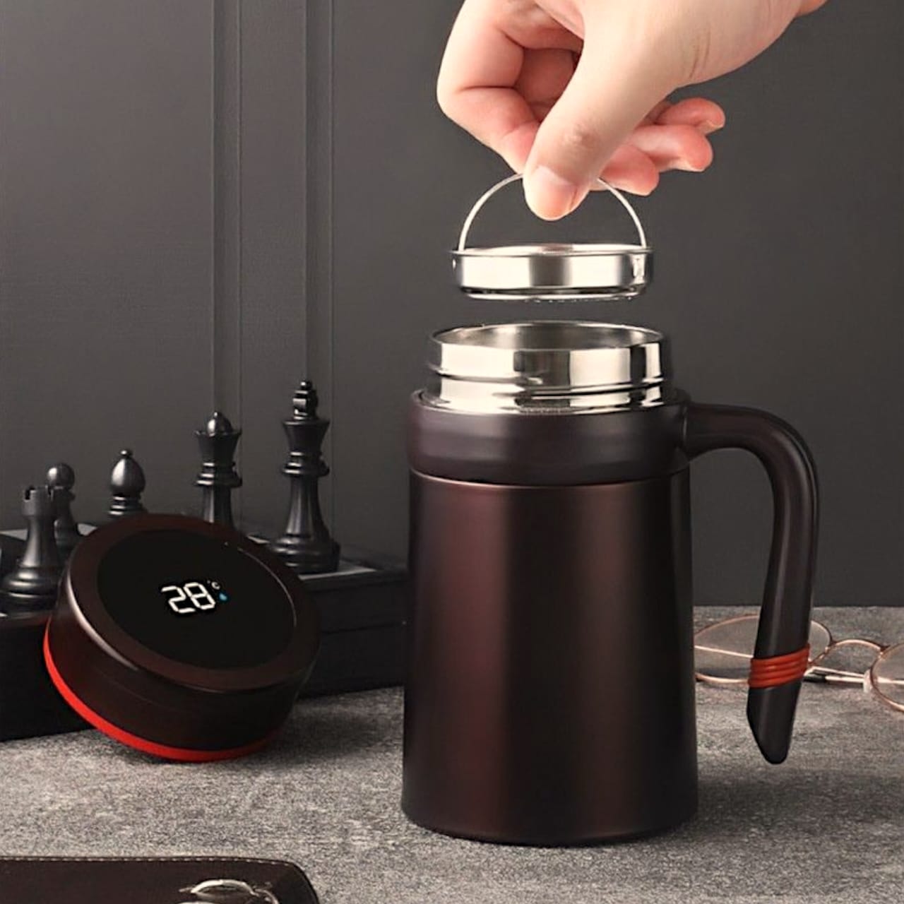 Smart Travel Mug (500 ML) With LED Temperature Display