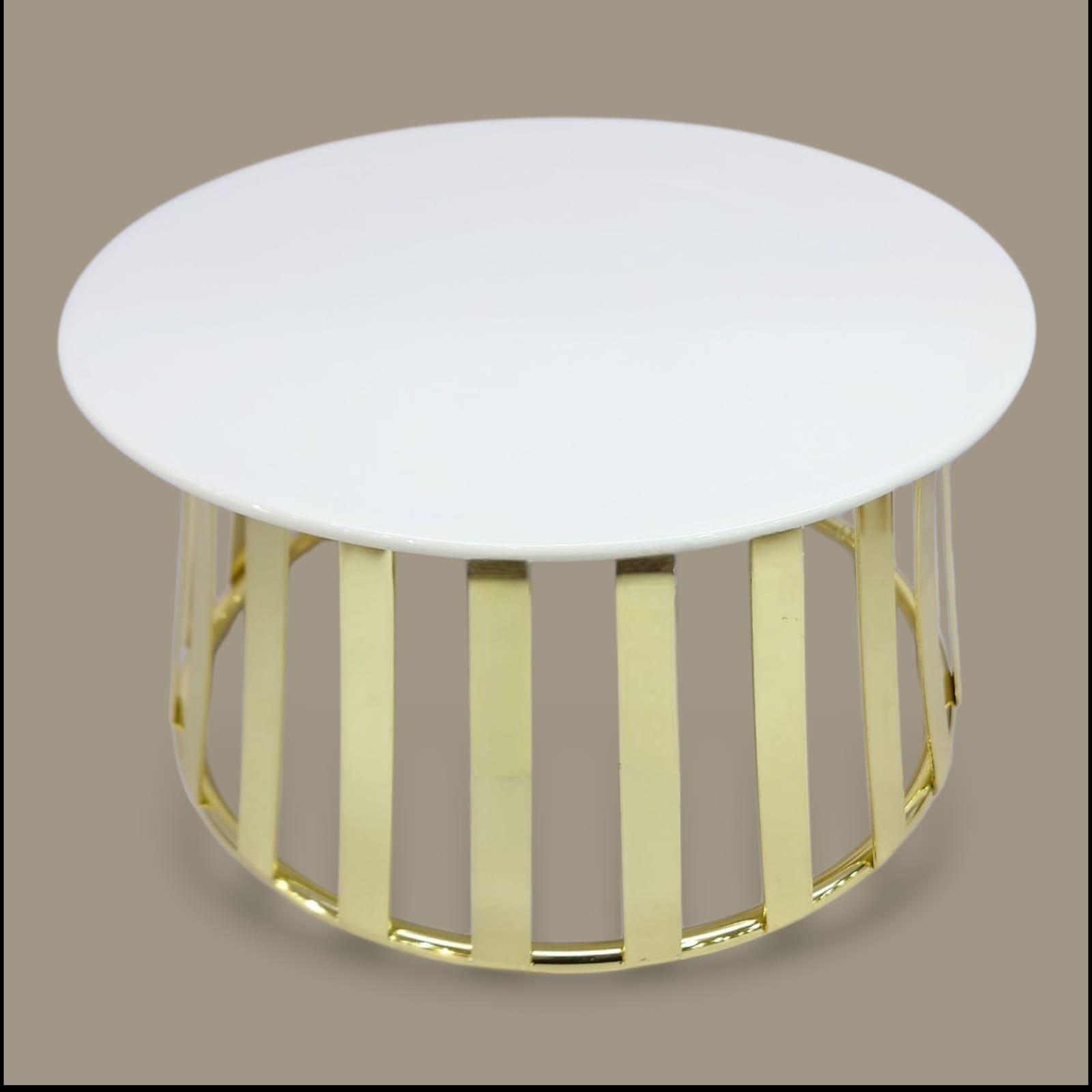 3-Piece Round Serving Platter Set With Golden Stand