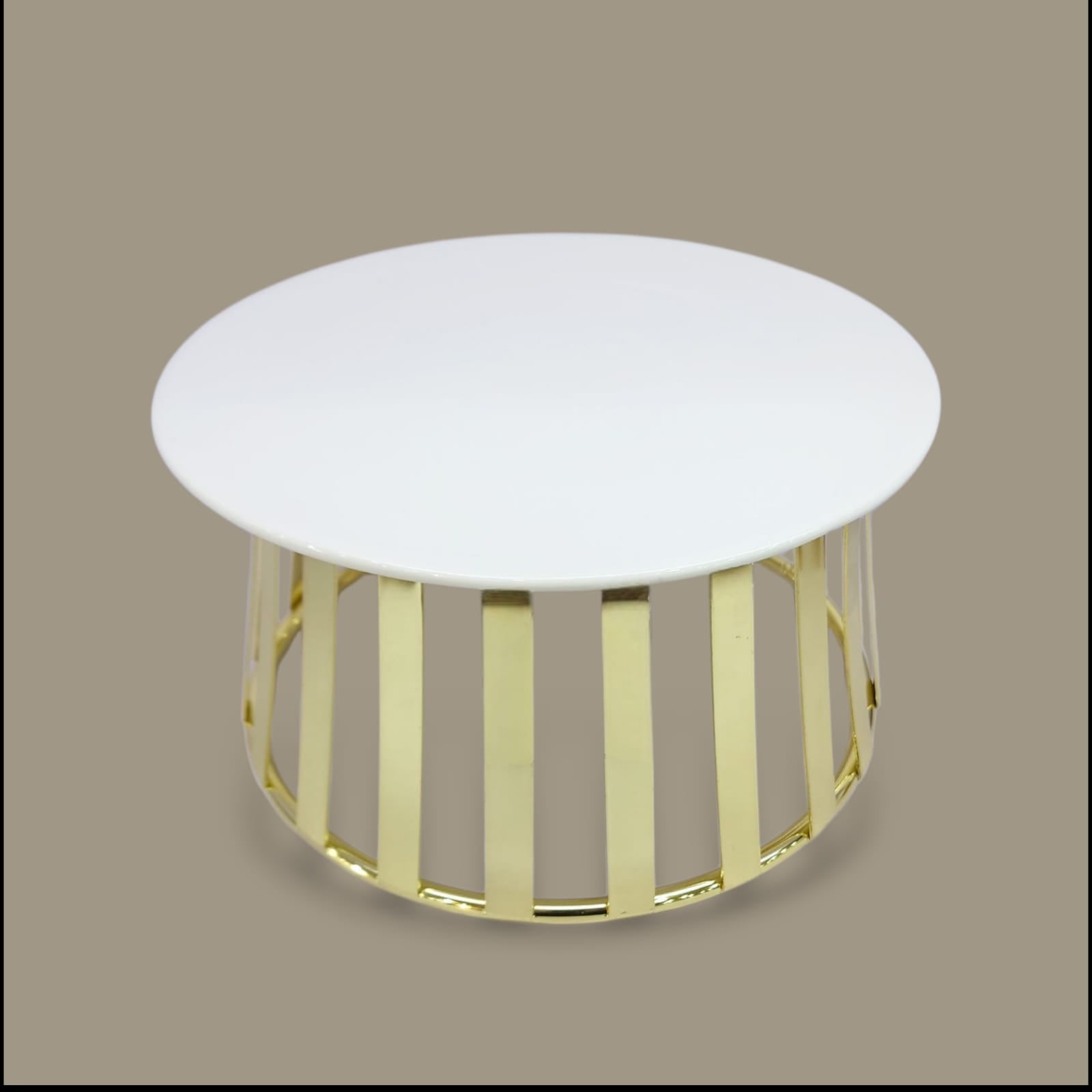 3-Piece Round Serving Platter Set With Golden Stand
